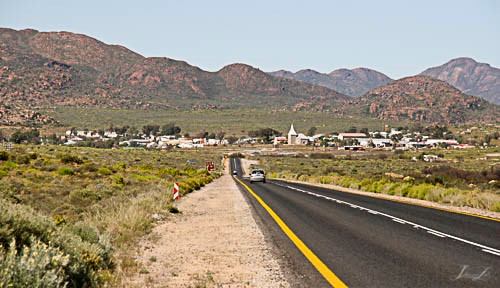 Approaching Kamieskroon