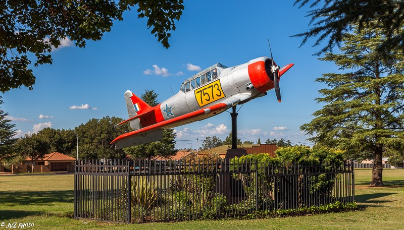 Harvard III in Dunnottar town centre